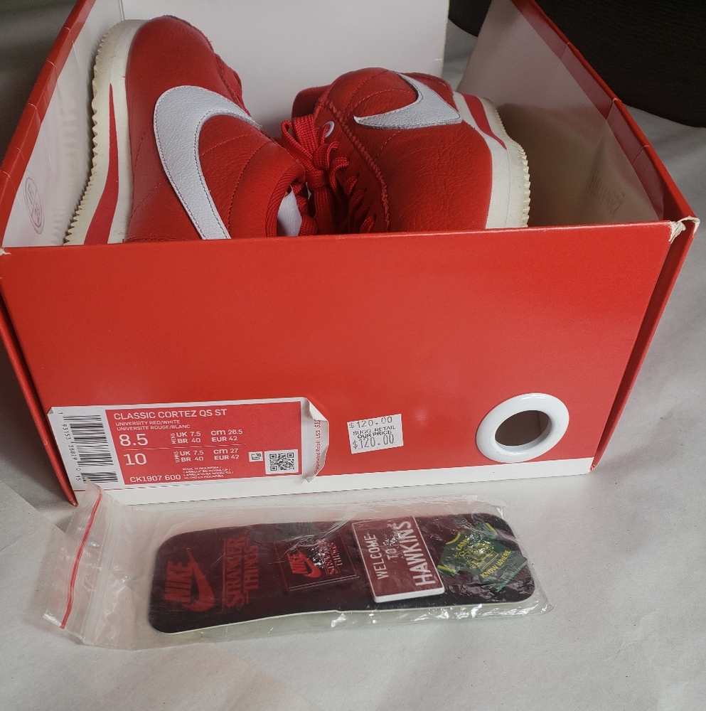 Classic Nike Cortez "Stranger Things"